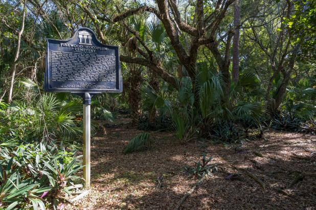 Pinewood Cemetery
